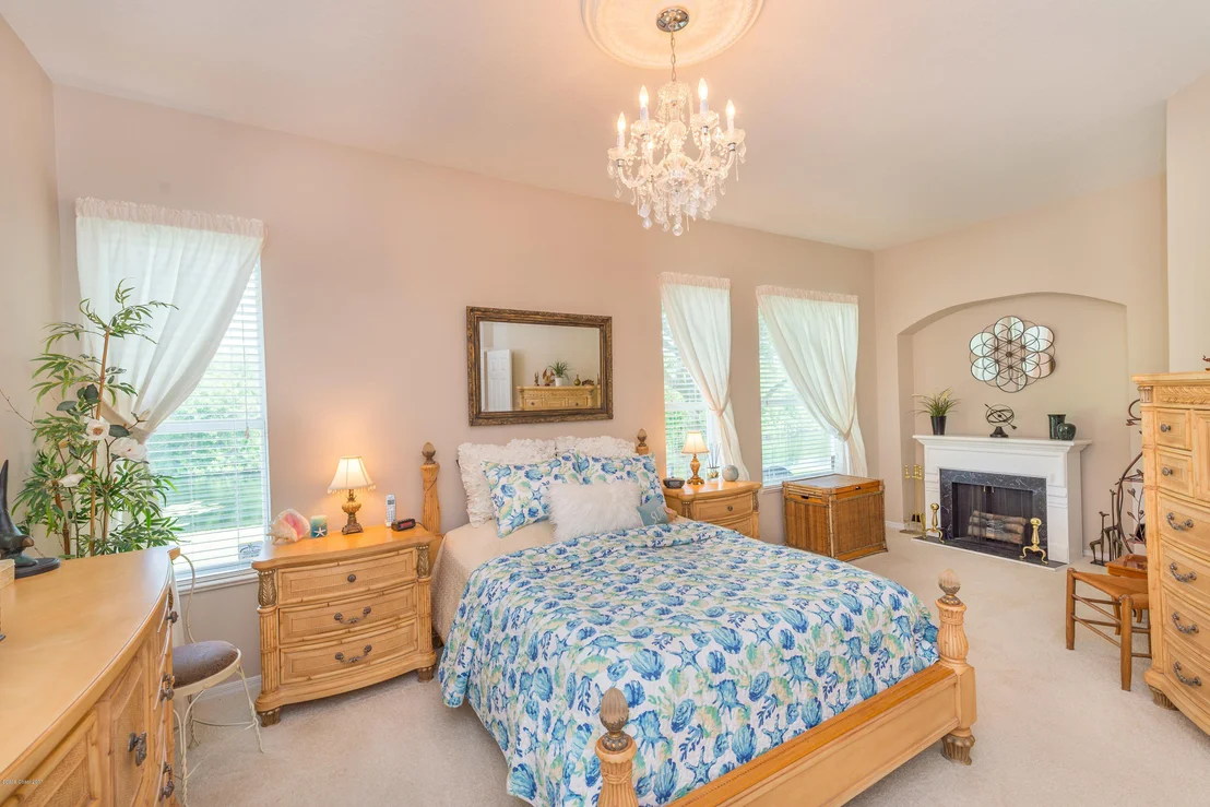 Photo of 919 Palm Brook Drive