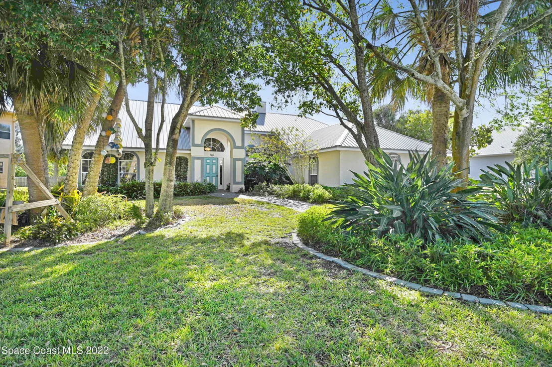 Photo of 115 River Road Circle