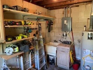 Photo of 1298 Hollywood Drive