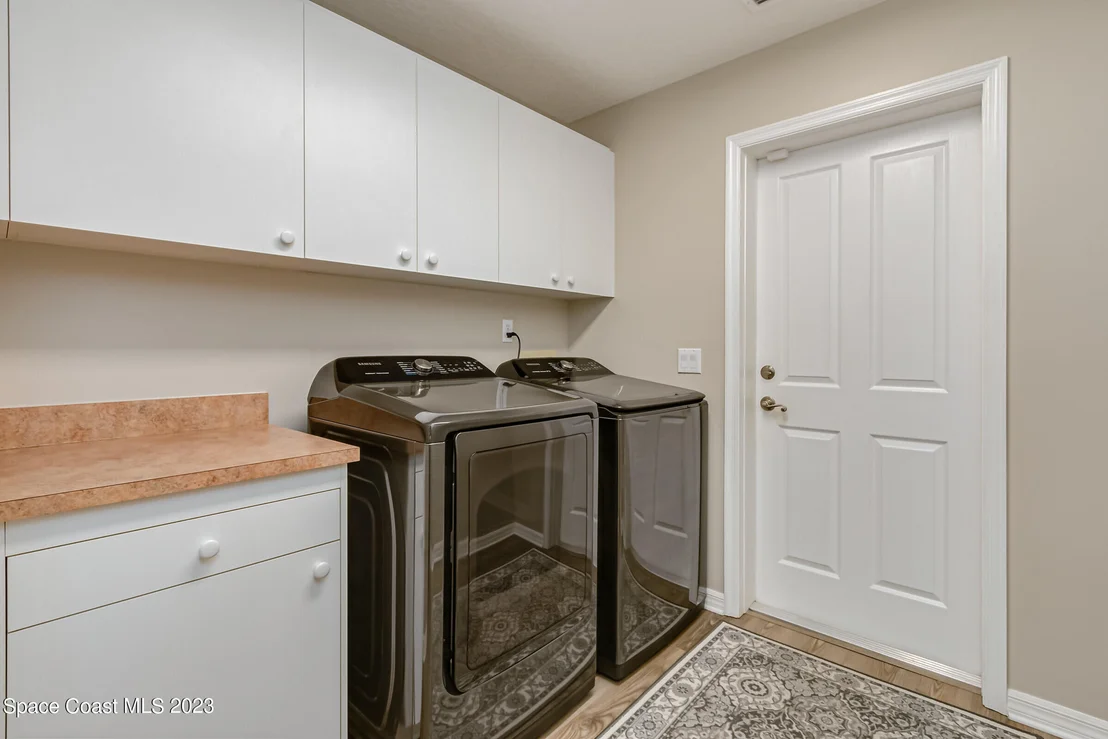 Photo of 4363 Long Lake Road