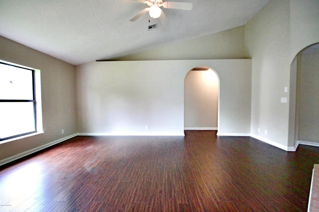 Photo of 422 Joy Haven Drive