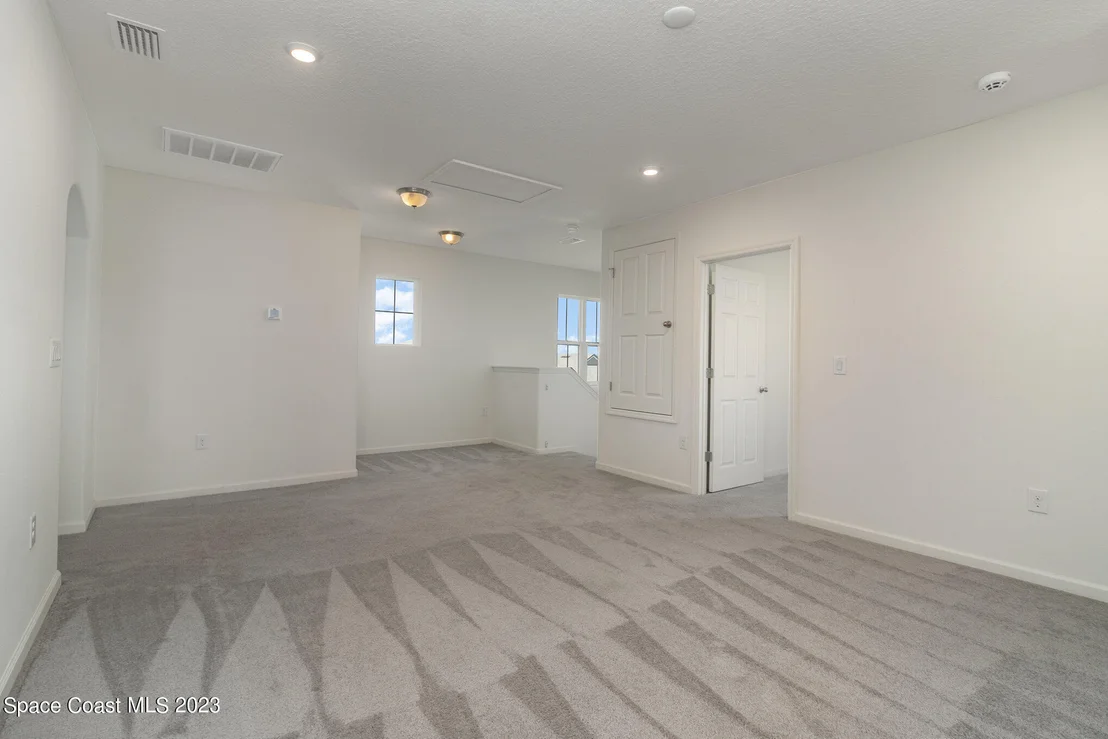 Photo of 4088 Alligator Flag Circle