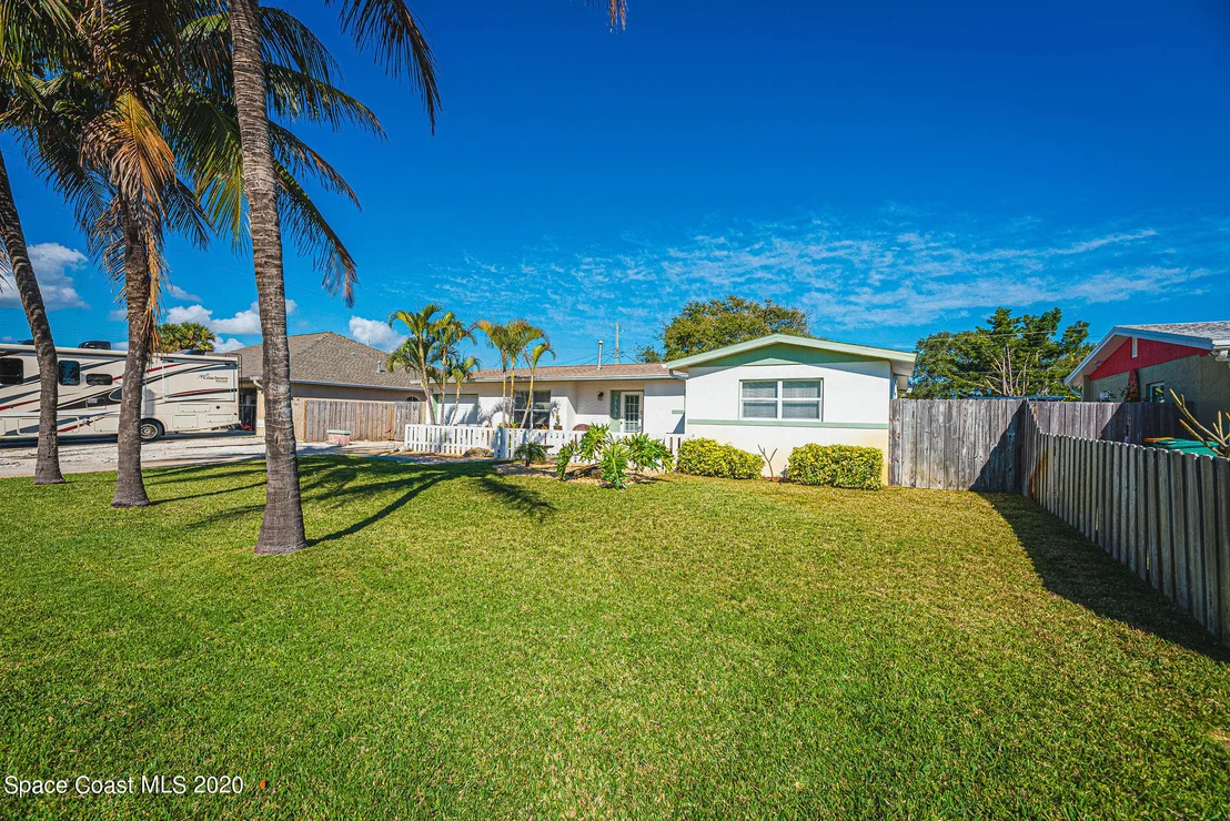 Photo of 337 Gemini Drive