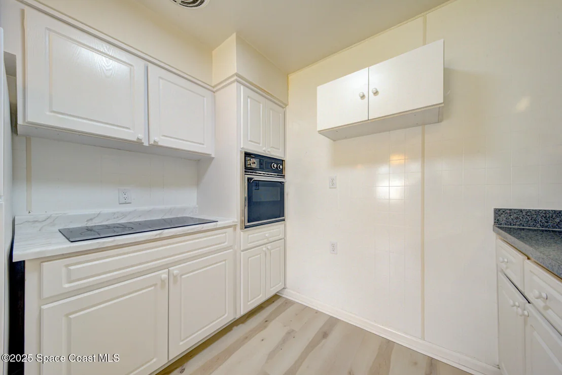 Photo of 2433 Allan Adale Road