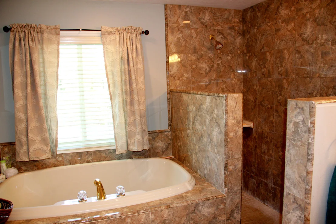 Photo of 452 Angelo Lane