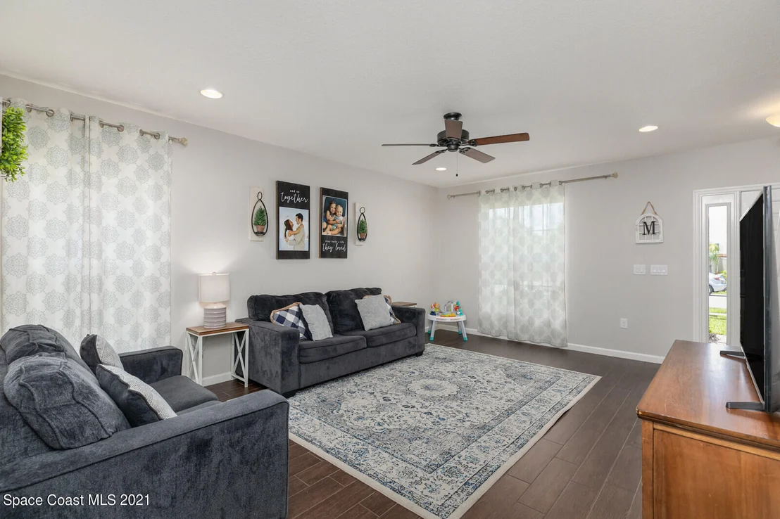 Photo of 739 Fiddleleaf Circle