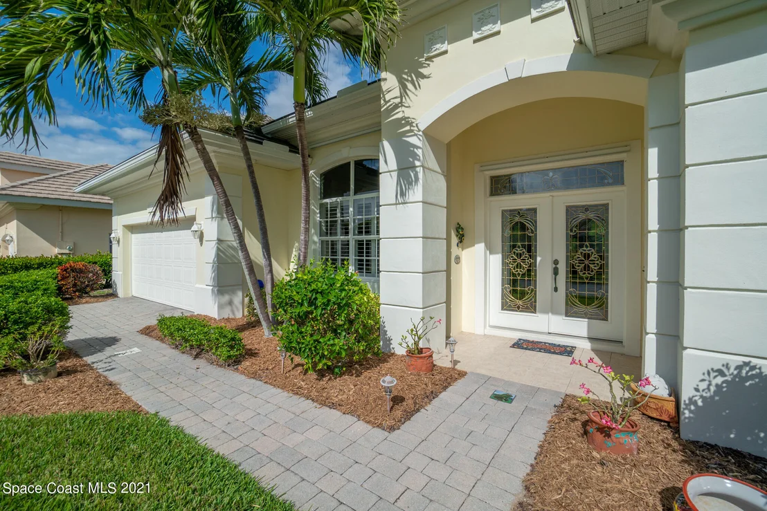 Photo of 5467 Solway Drive
