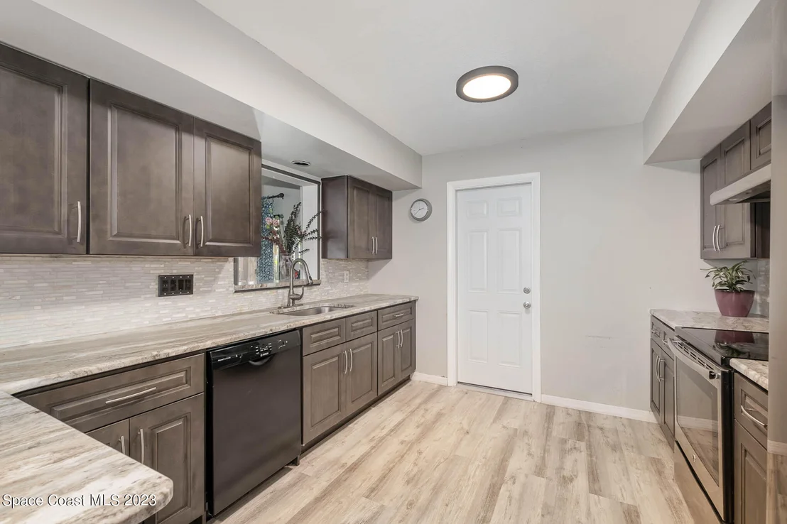 Photo of 375 Cinnamon Drive