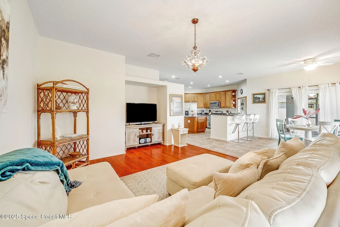 Photo of 1137 Morgan Circle NE