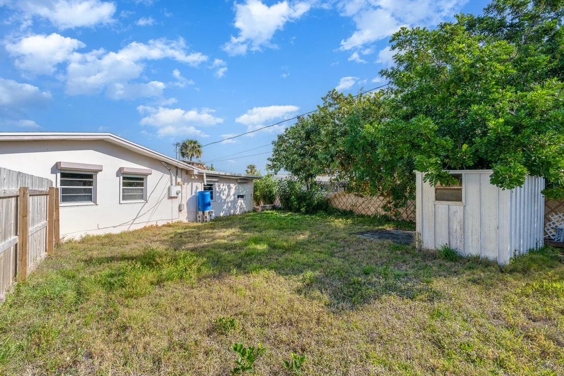 Photo of 395 Willow Drive