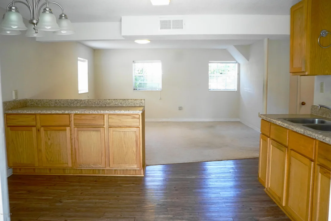 Photo of 635 Orange Court