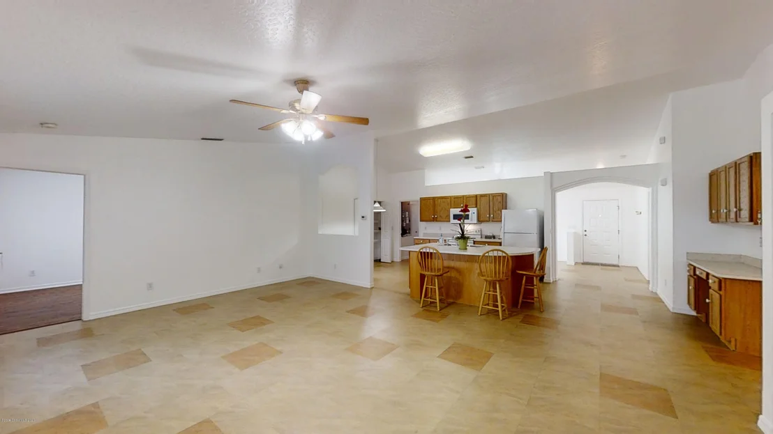 Photo of 6800 Cecil Road
