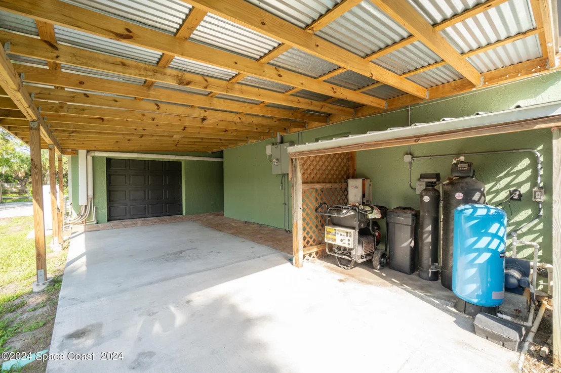 Photo of 3893 Burton Road