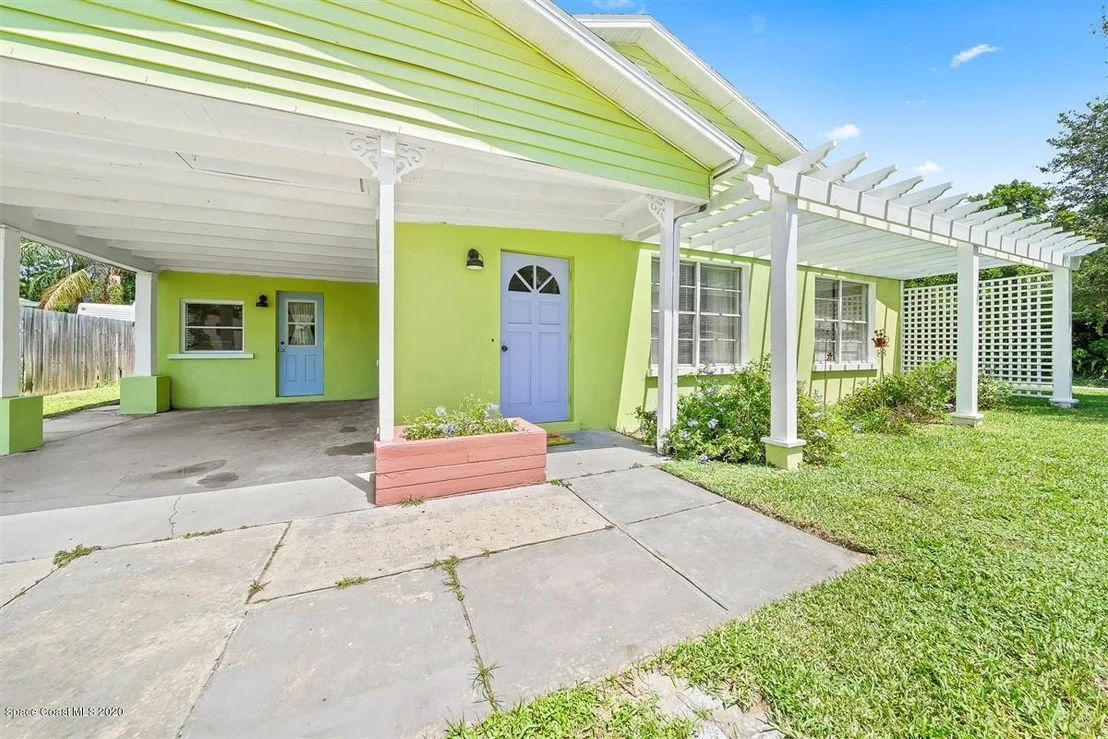 Photo of 1636 Grandview Way