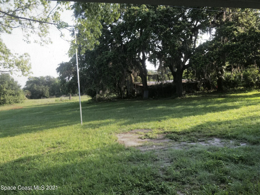 Photo of 304 N Range Road