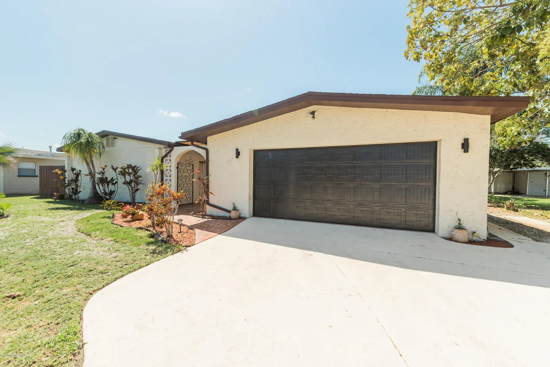 Photo of 1333 Estridge Drive