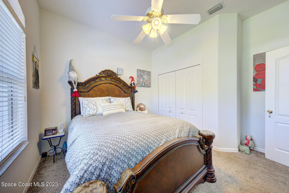 Photo of 1061 Meadowbrook Road NE