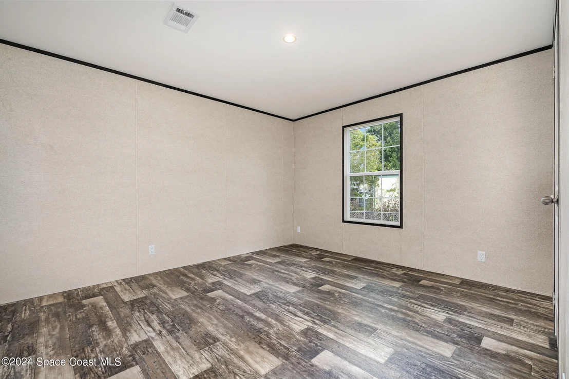 Photo of 2551 Chatham Way NE