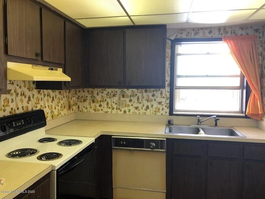 Photo of Unit B4 at 2500 Eagle Drive