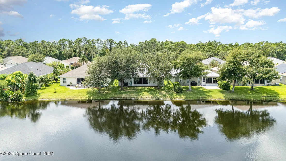 Photo of 2370 Stratford Pointe Drive