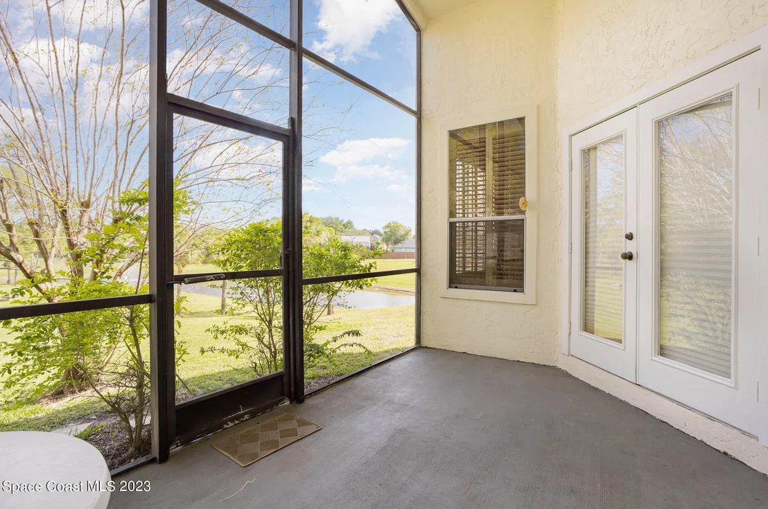 Photo of 484 Arrowmount Place