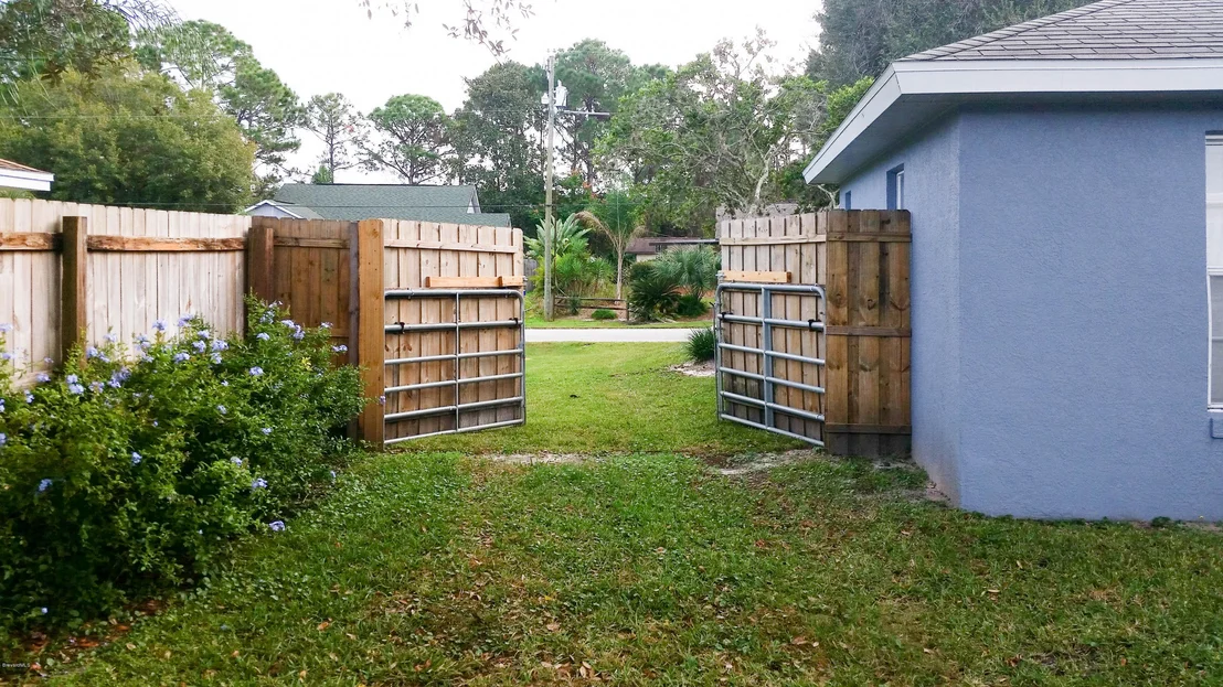 Photo of 6630 Cecil Road