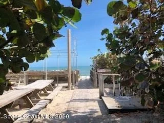 Photo of 5920 Riverside Drive