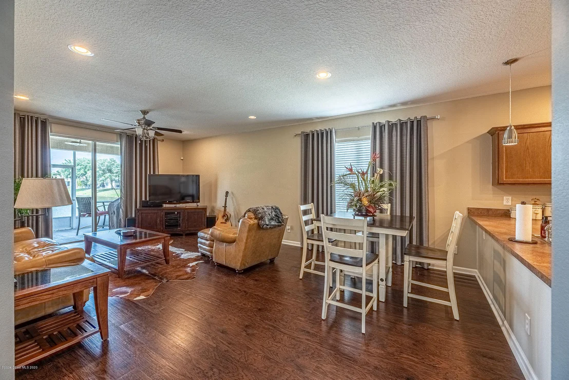 Photo of 851 Cressa Circle