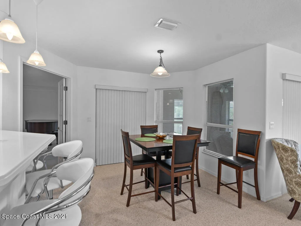 Photo of 2770 Weber Road