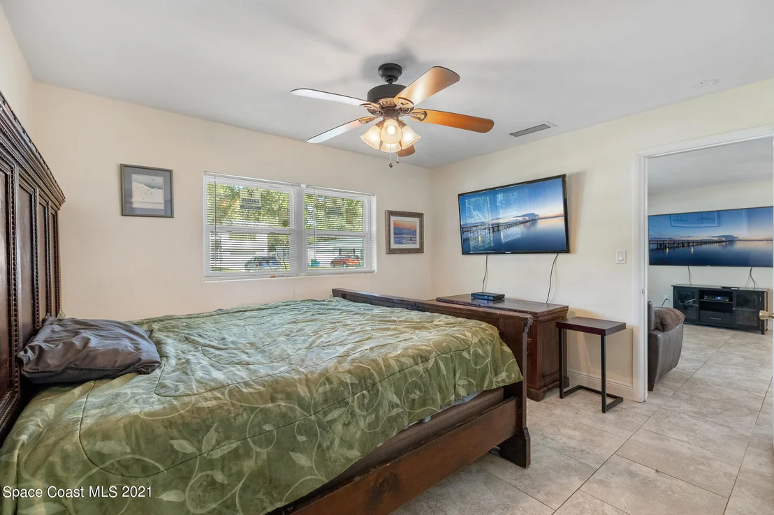 Photo of 401 Bunker Street