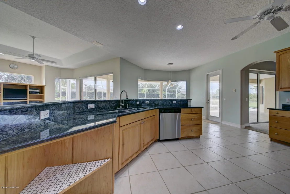 Photo of 1021 Stratford Place