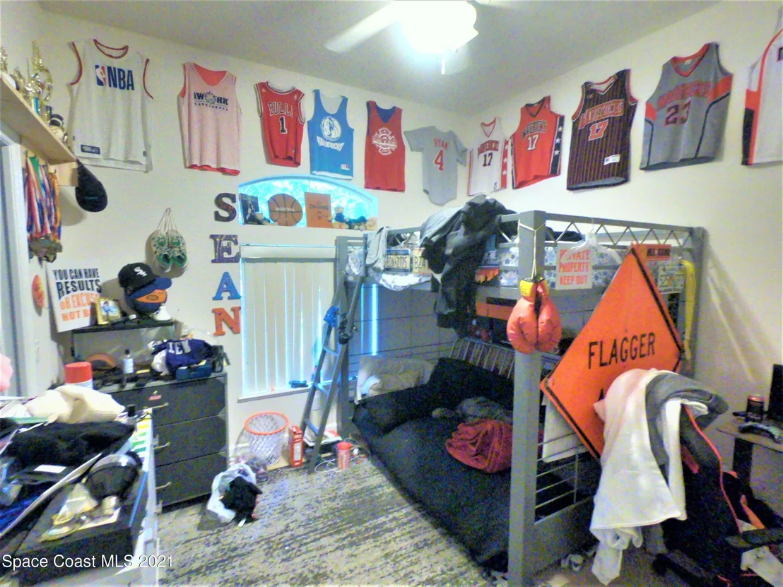 Photo of 1035 Starling Way
