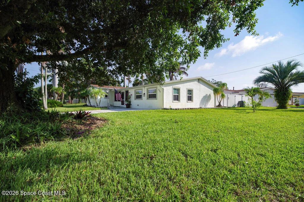 Photo of 960 Kings Post Road