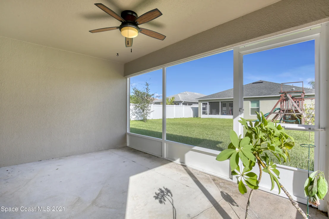 Photo of 1290 Corbett Lane