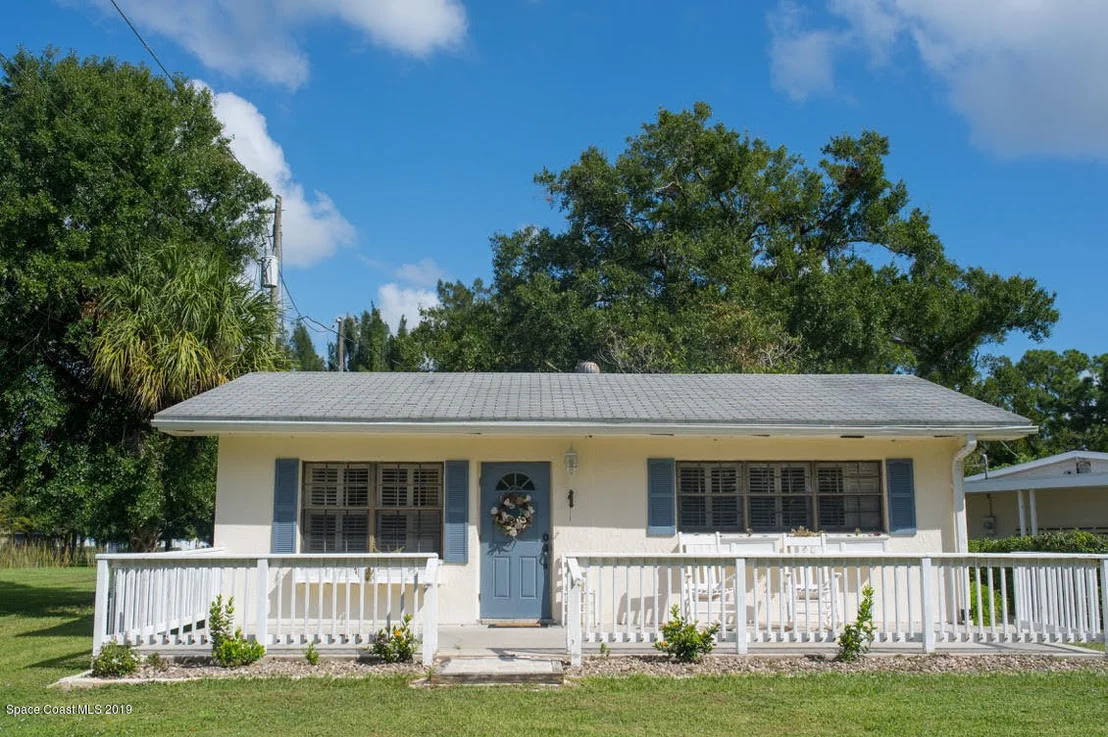 Photo of 3940 Lake Washington Road