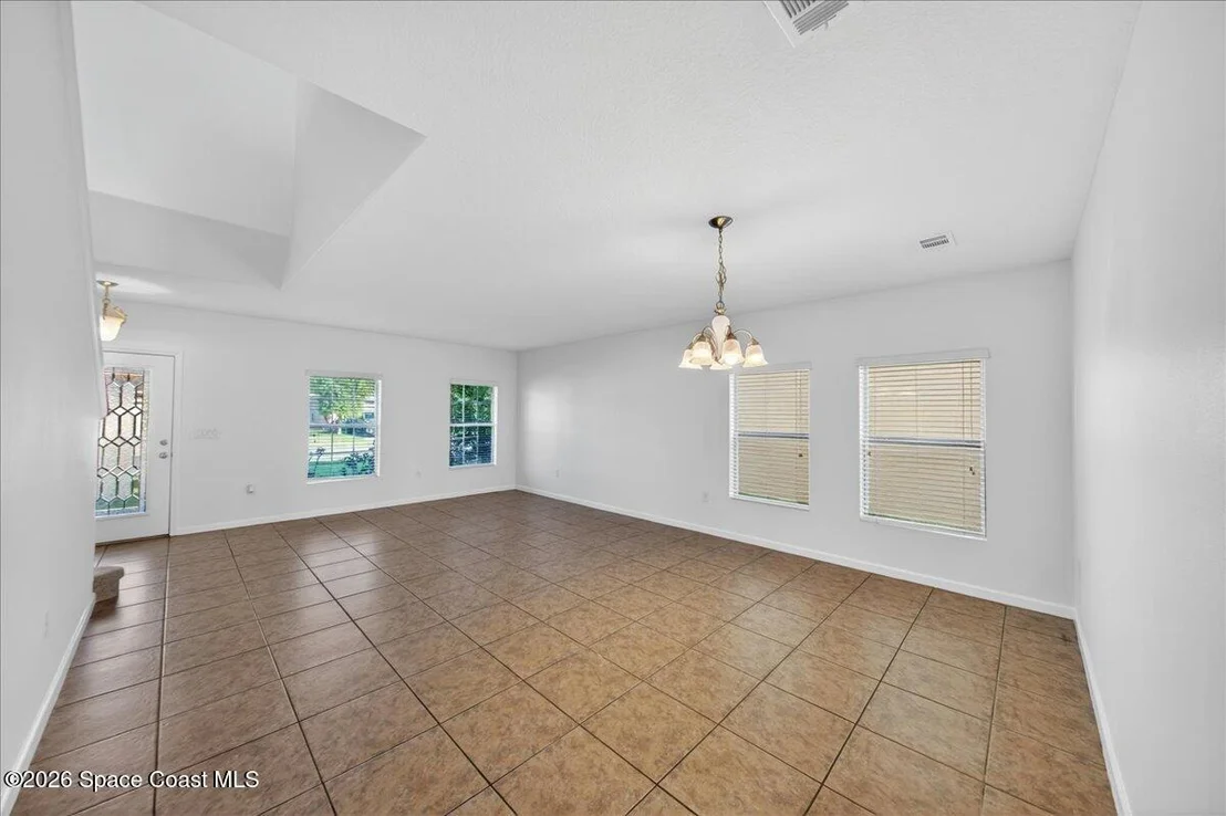 Photo of 1545 Litchfield Drive