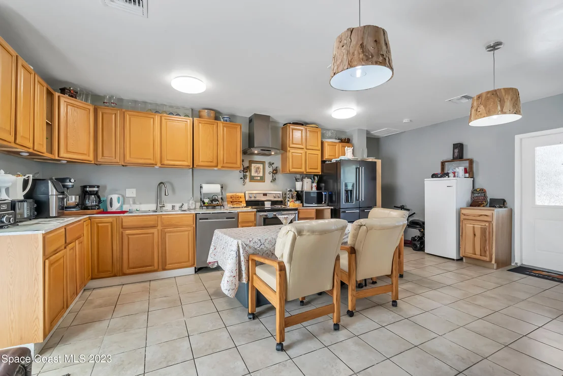 Photo of 1205 Princeton Road