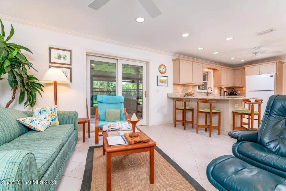 Photo of 2115 S River Road