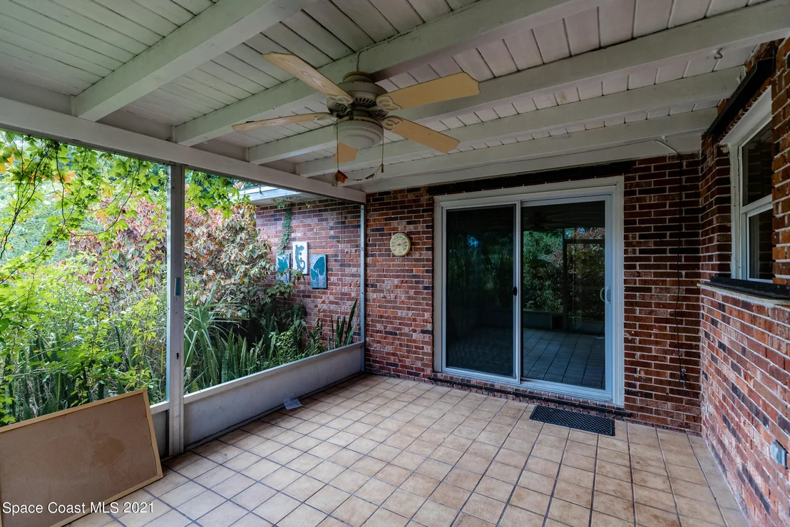 Photo of 838 Knecht Road NE