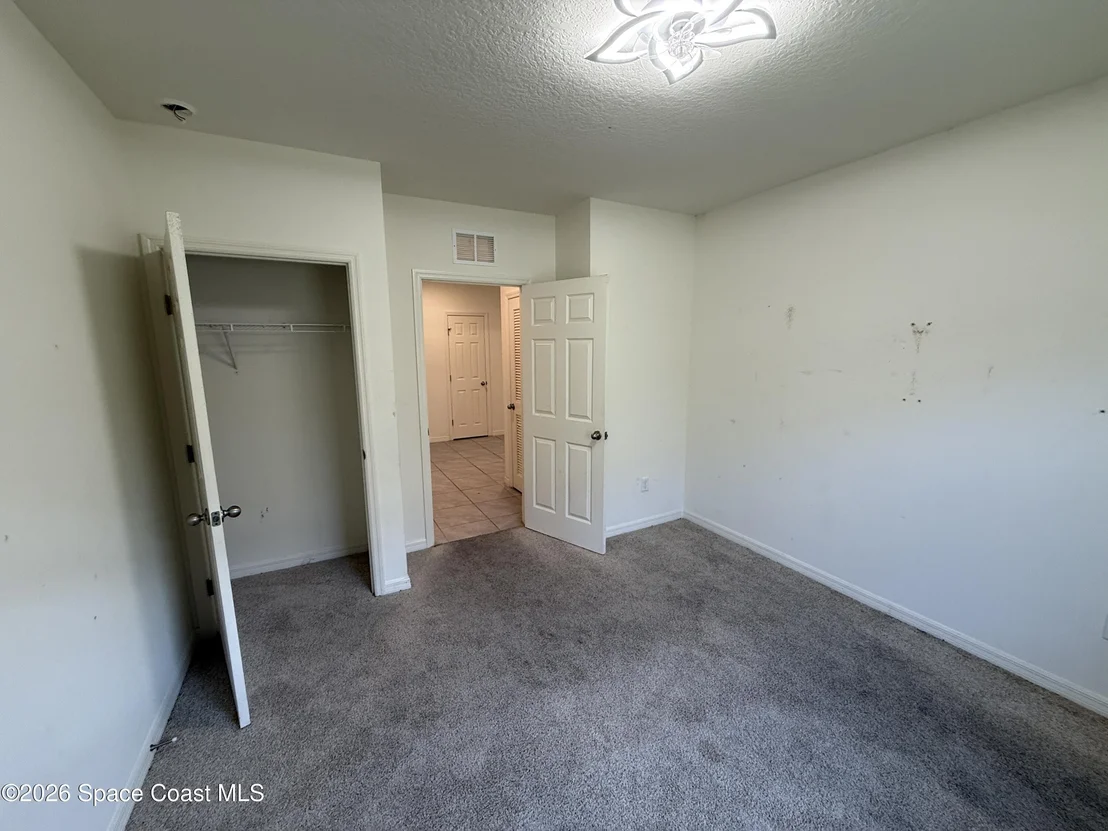 Photo of 1345 Valley View Avenue