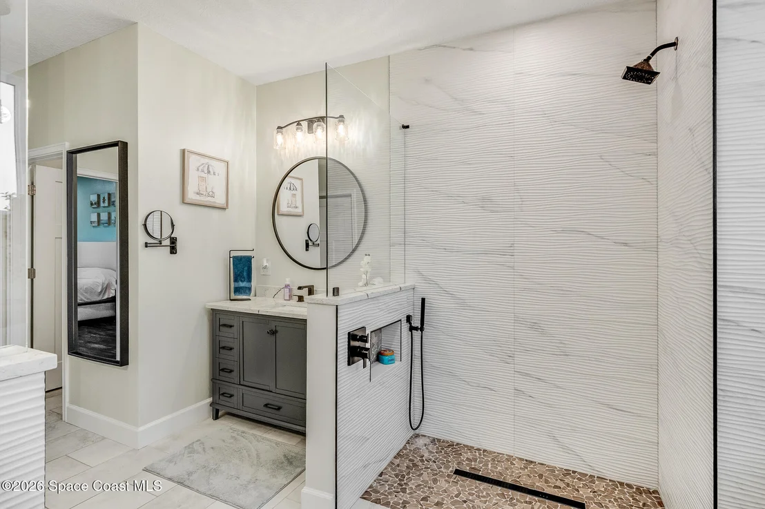Photo of 447 Sandy Key