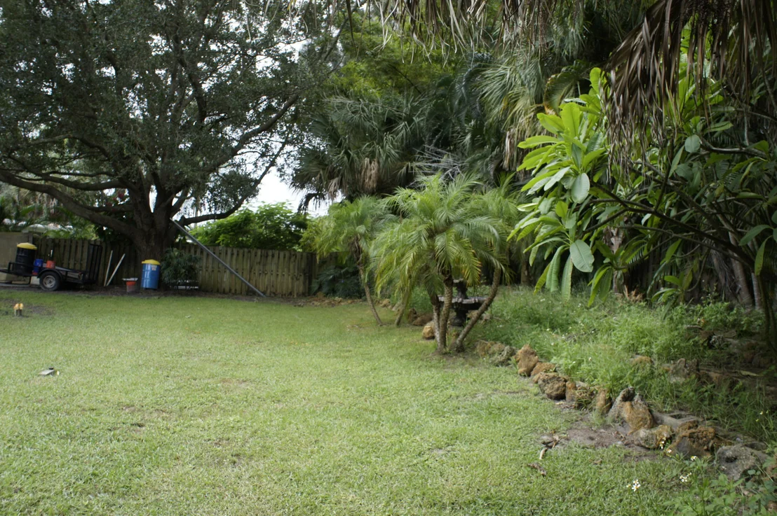 Photo of 566 Hillside Court