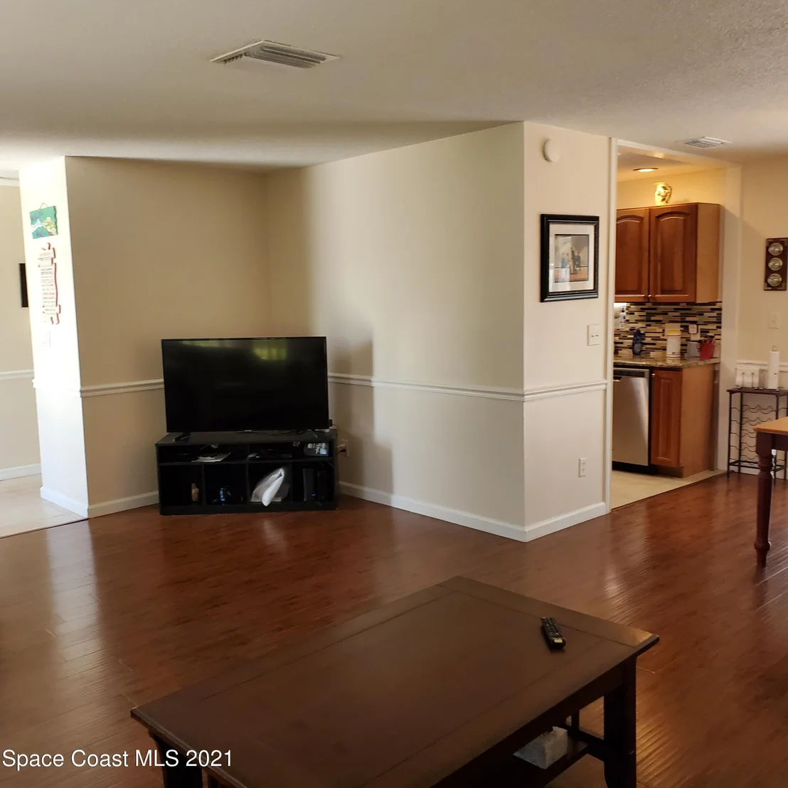 Photo of 954 Brett Circle