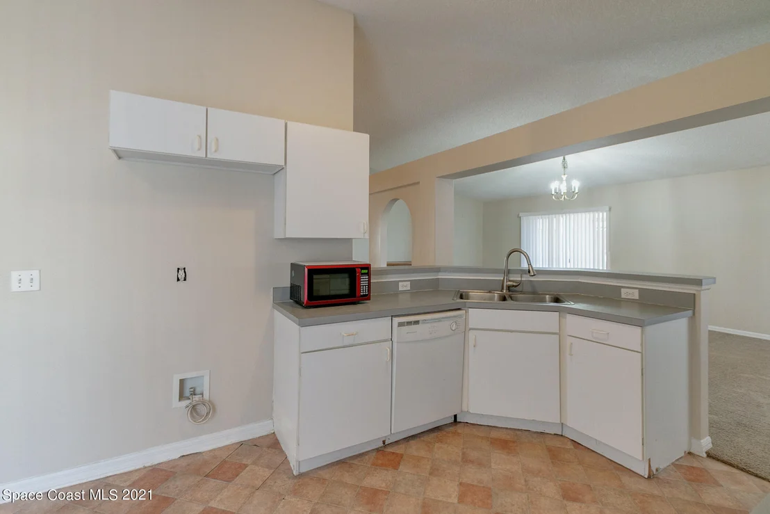 Photo of 8511 Ivanhoe Drive