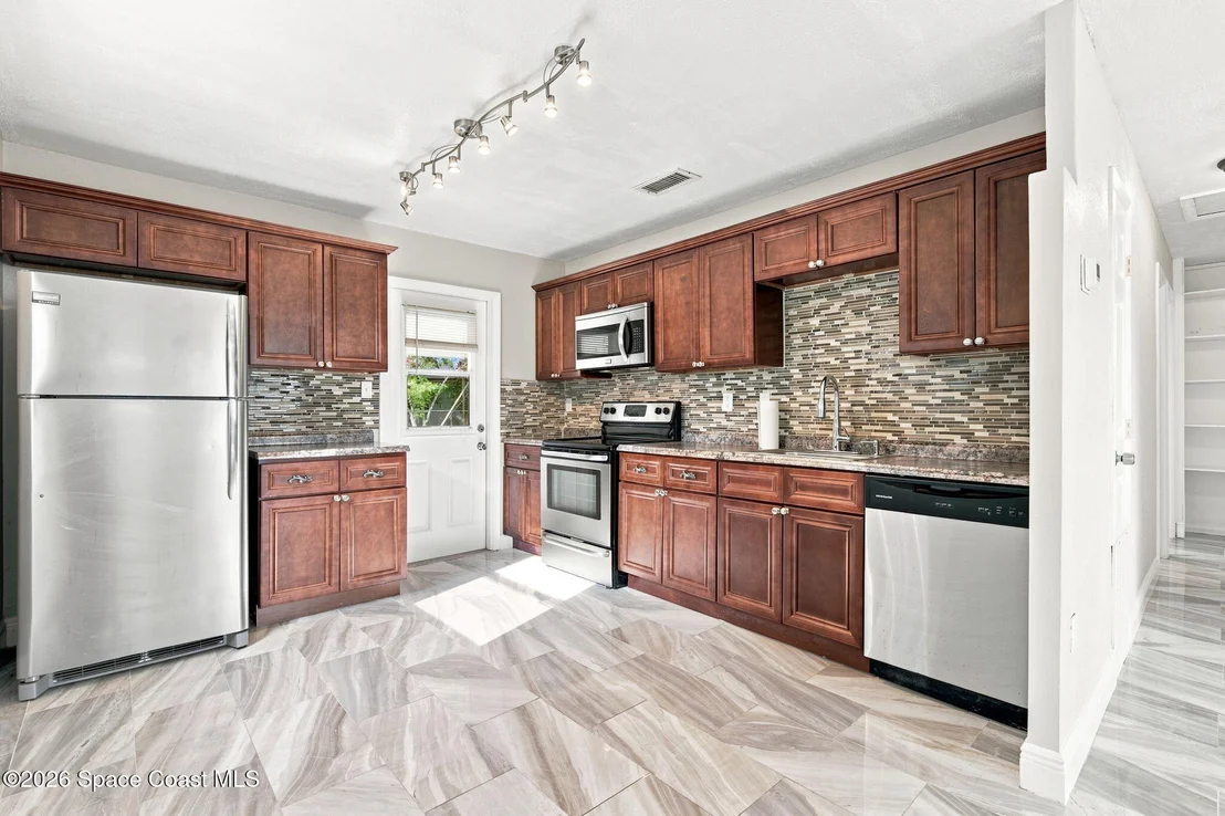 Photo of 2267 Robinhood Drive