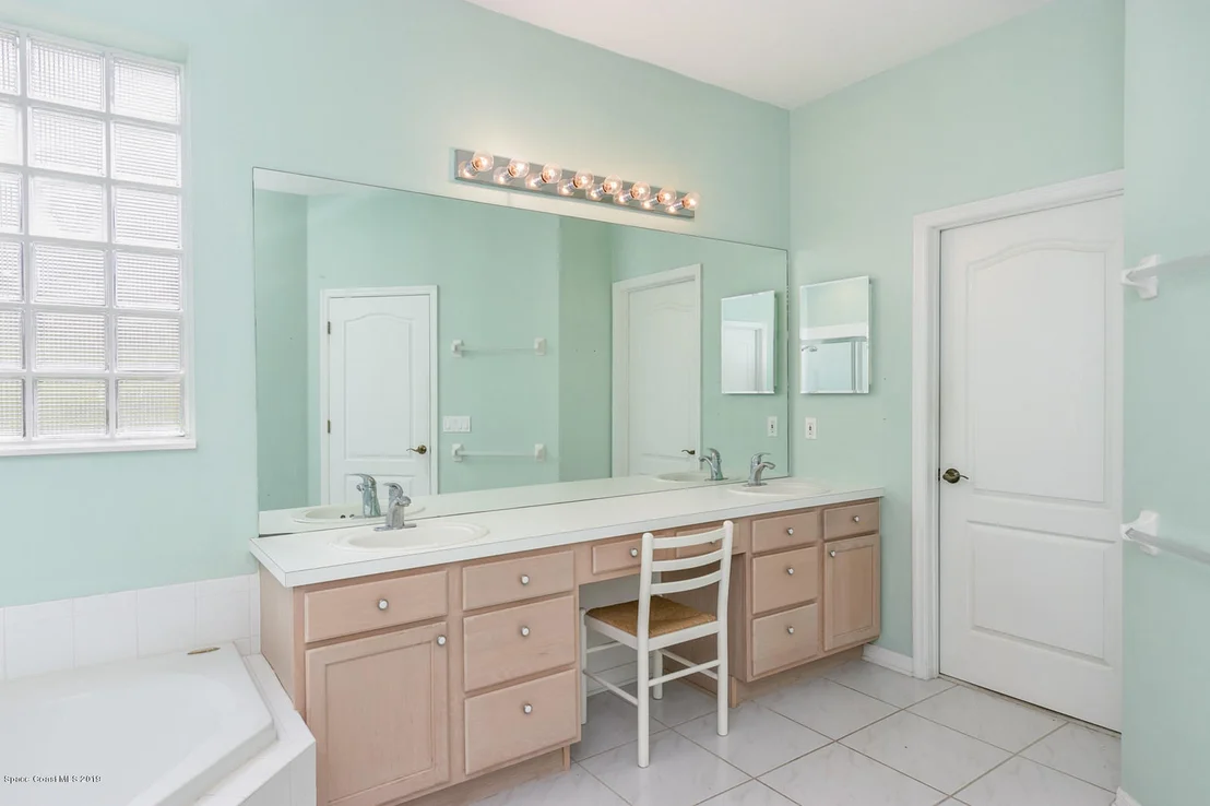 Photo of 796 Autumn Glen Drive