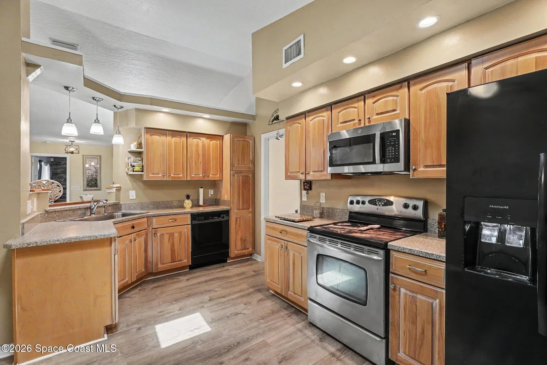 Photo of 594 Pine Forest Court