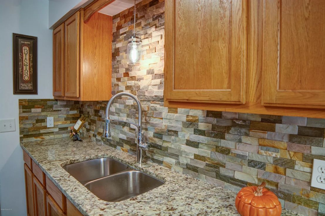Photo of 1097 Madrid Road