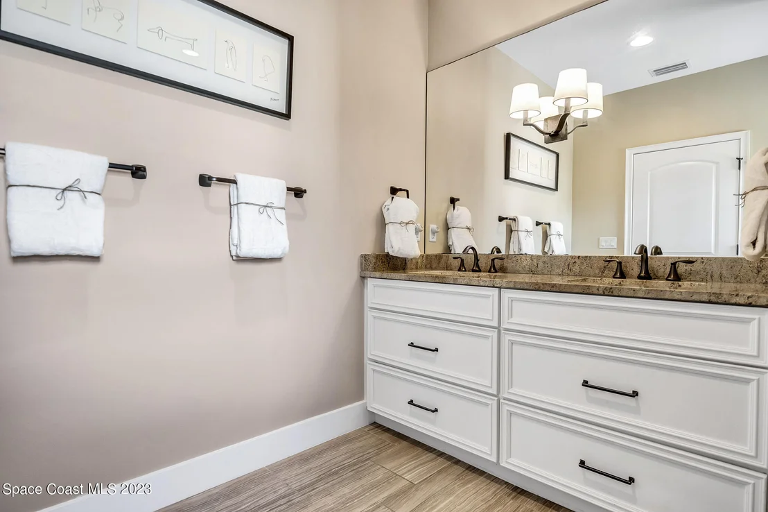 Photo of 184 Whaler Drive
