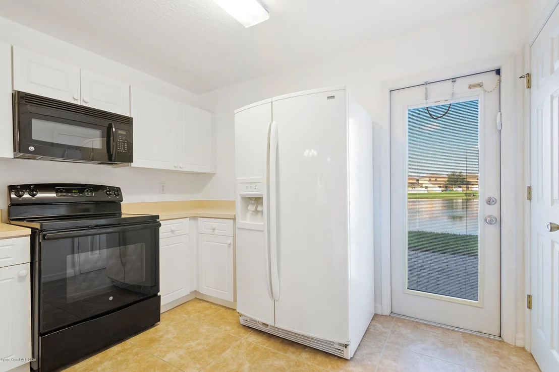 Photo of Unit 103 at 835 Luminary Circle